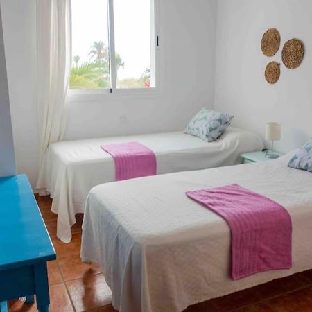 Three Bedroom House By The Sea أغوا امارجا المظهر الخارجي الصورة