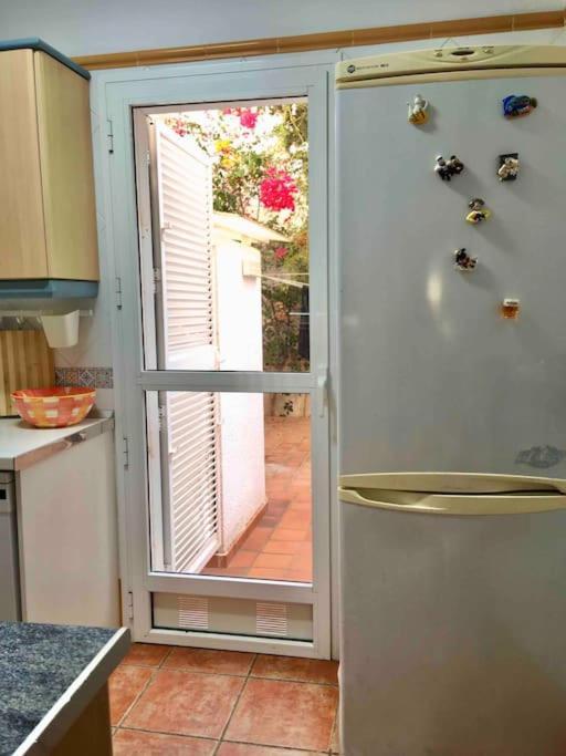 Three Bedroom House By The Sea أغوا امارجا المظهر الخارجي الصورة