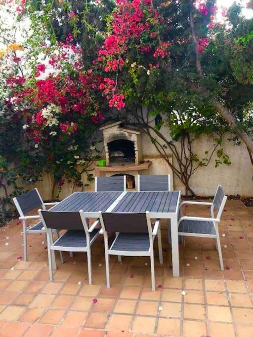Three Bedroom House By The Sea أغوا امارجا المظهر الخارجي الصورة
